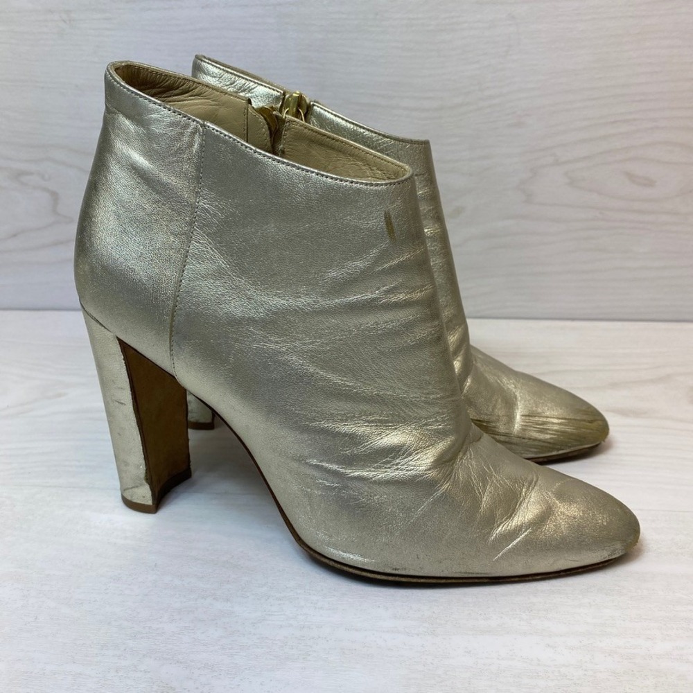 Manolo Blahnik Womens 38.5 Ankle Booties Block Heel Gold Metallic Leather Italy